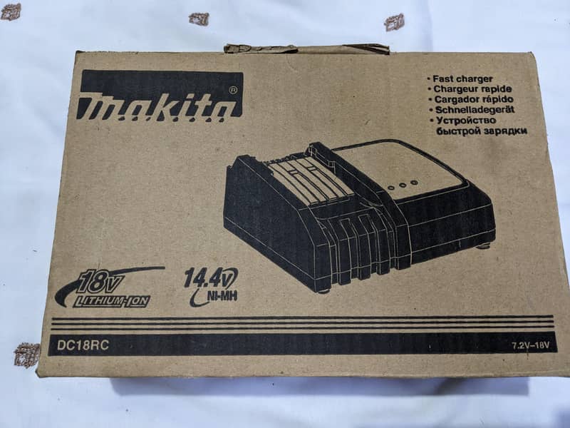 Makita Charger DC18RC 1