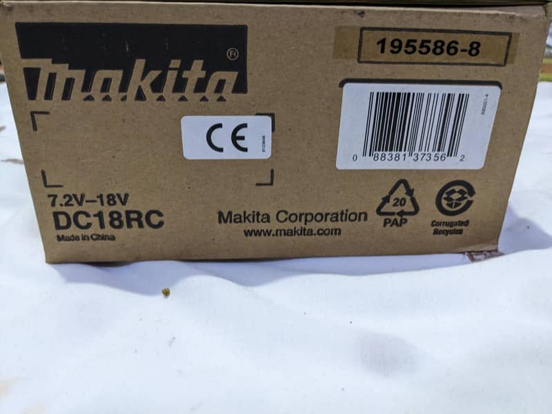 Makita Charger DC18RC 4