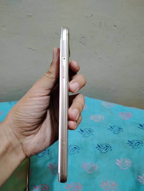 Oppo f1s running condition 4