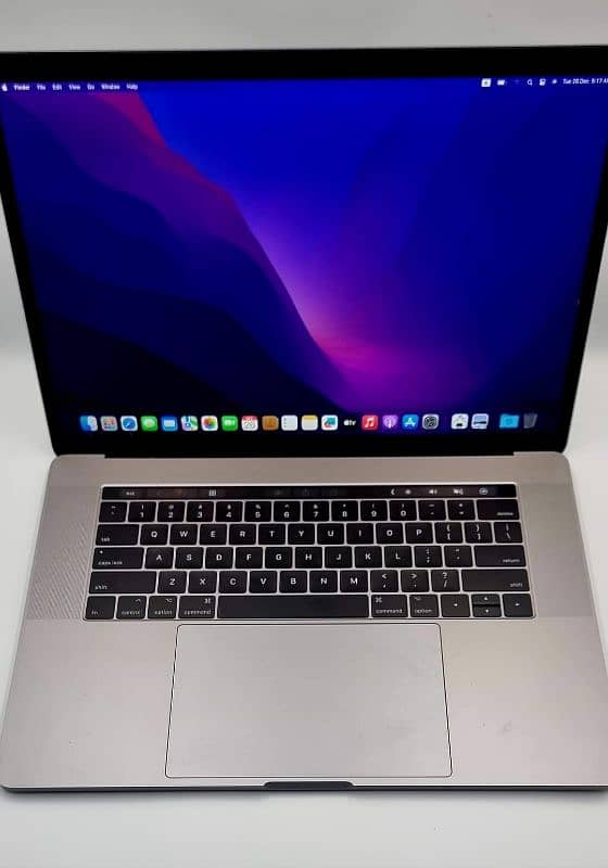 MACBOOK PRO 2017 (16/1TB) 1