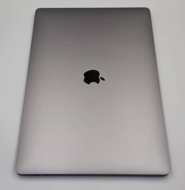 MACBOOK PRO 2017 (16/1TB) 2