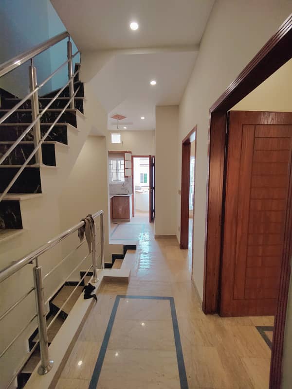 5 Marla Upper Portion For Rent 5