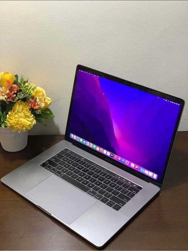 MACBOOK PRO 2018 (CORE I9) 32/512GB 2