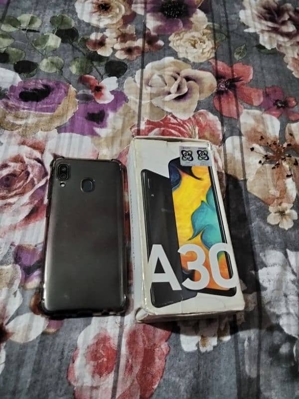 SAMSUNG A 30 WITH BOX OR ORIGINAL CHARGER 3