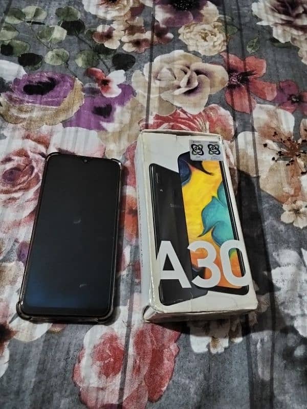 SAMSUNG A 30 WITH BOX OR ORIGINAL CHARGER 4