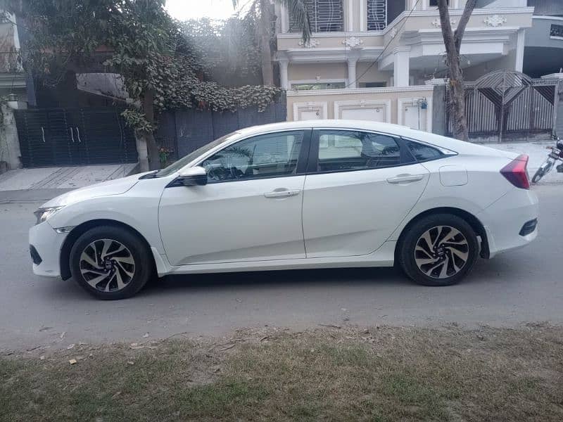 Honda Civic Full Option. VTi Oriel Prosmatec 2018 4