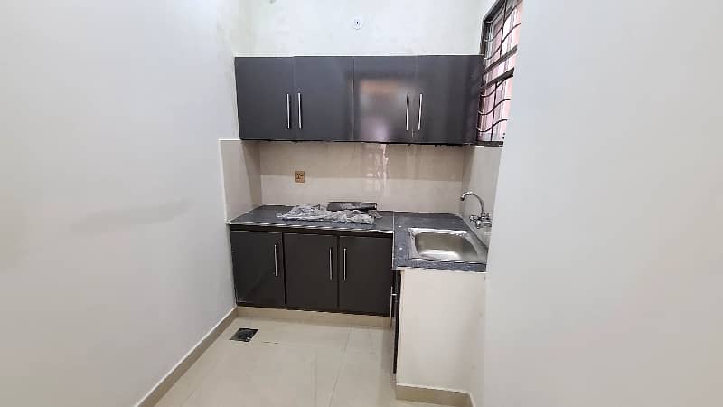 5 Marla Upper Portion For Rent 9