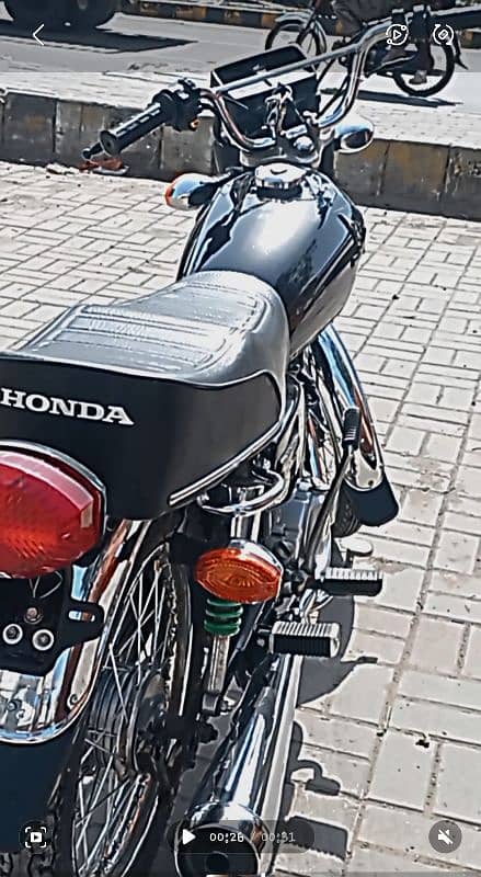 Honda 125 Euro Black 1