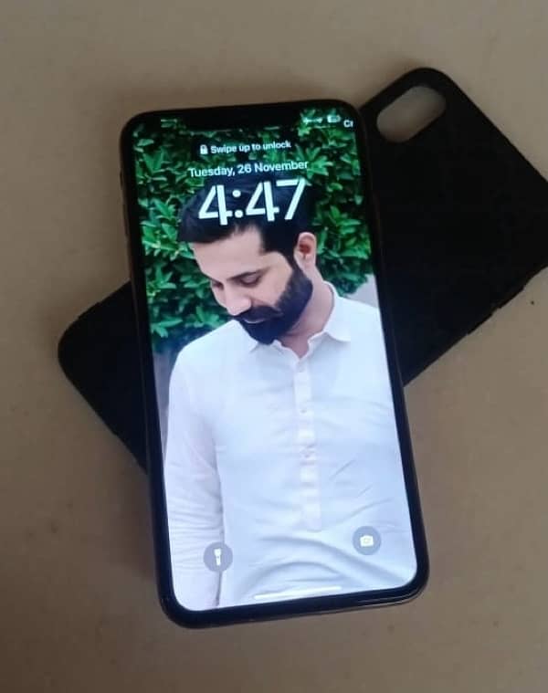 i phone xs max 64GB 3