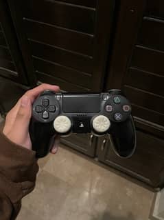 PS4 CONTROLLER