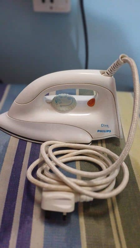 Philips Dry Iron, GC135 4