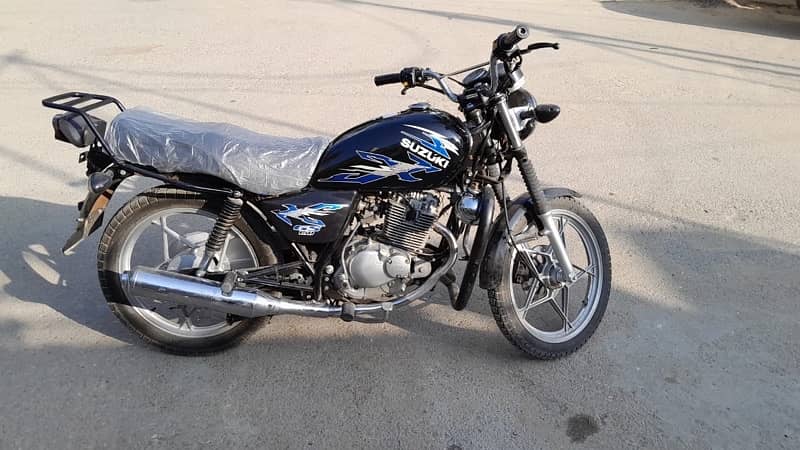 Suzuki GS 150 SE 0