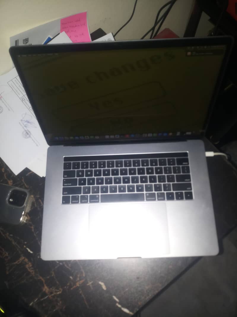 Macbook Pro 2019 lush, not open repair 3