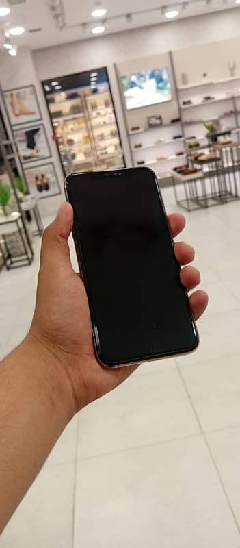 iphne 11pro max nonpta 256gb penal  batry change read add 03156958139 1