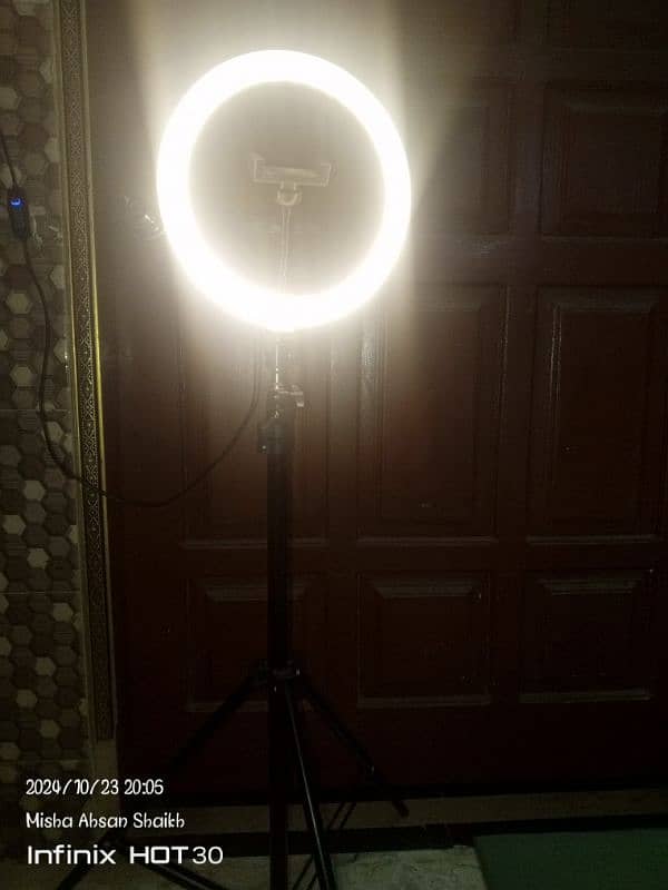 New ring light available in reasonable price 5