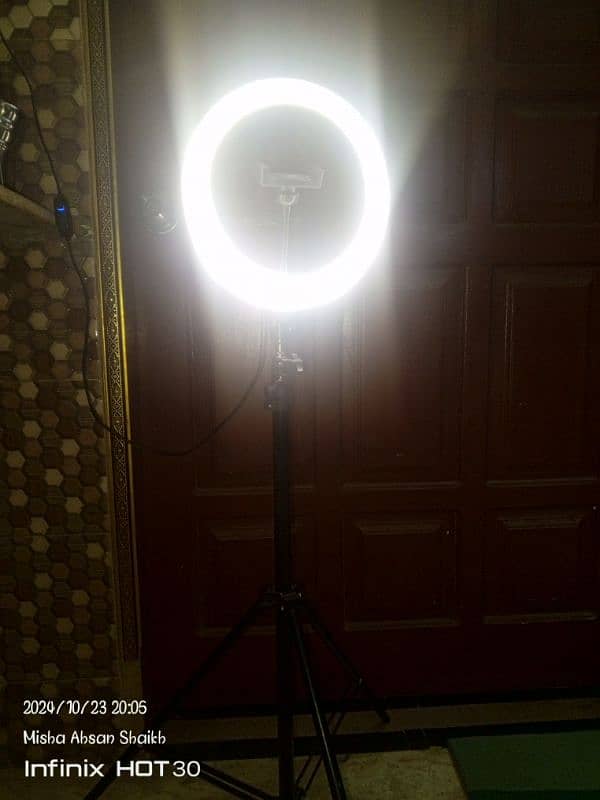 New ring light available in reasonable price 6