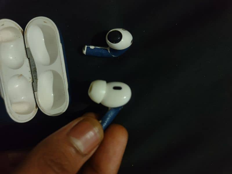 2 pieces  (Airpods pro 2) American brand 5