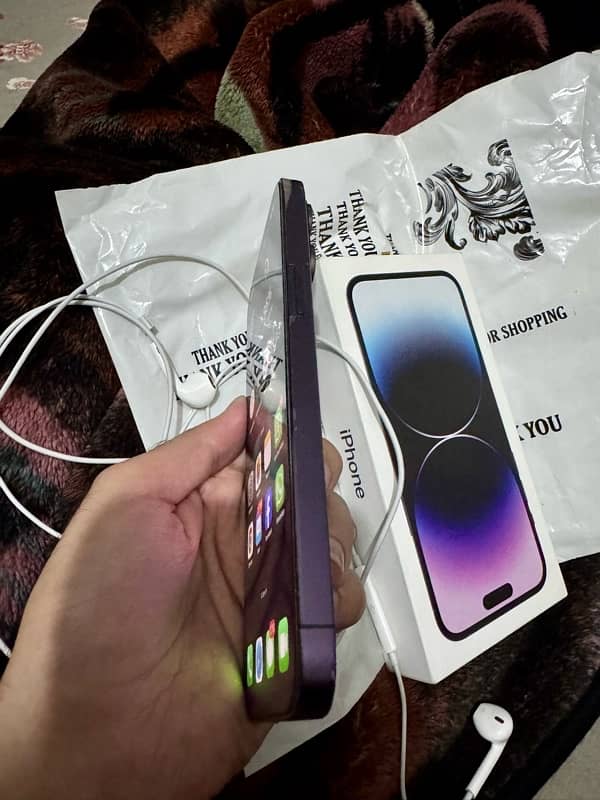 14 pro max 256Gb Pta with Apple Original handsfree 0