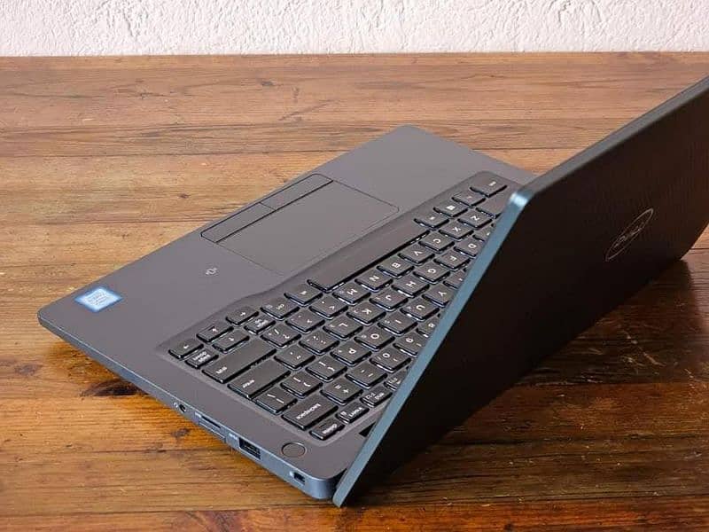 Dell Latitude 7300 Touchscreen ( I7 8th Gen) 4