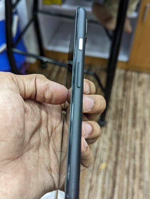 Google pixel 4a5g 4