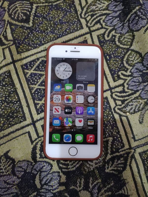 i PHONE 7 128 gb good condition 0