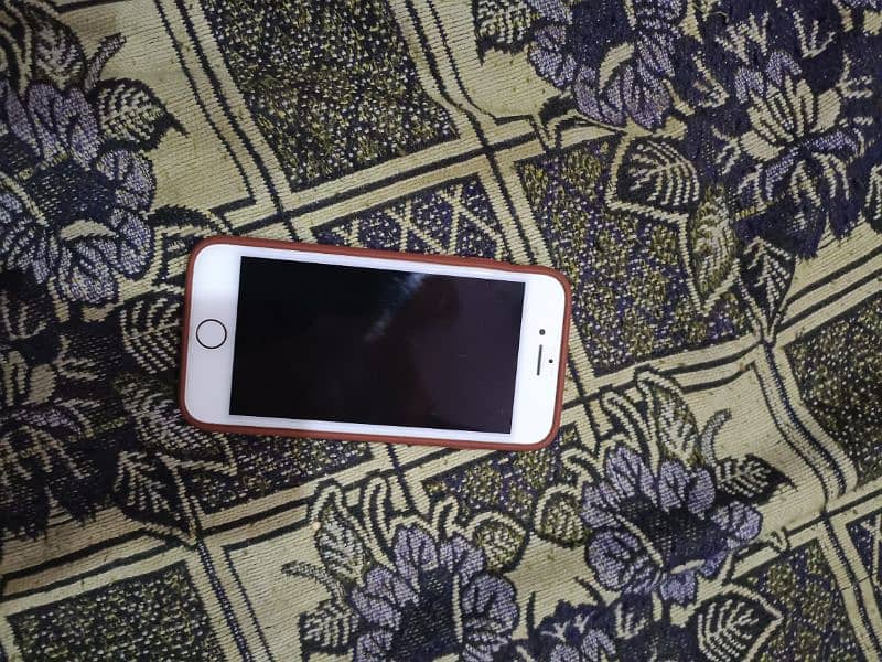 i PHONE 7 128 gb good condition 1