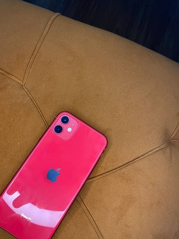 iphone 11 (128gb) red product 10.9. 5 battery 72 4 months jv time avail 1