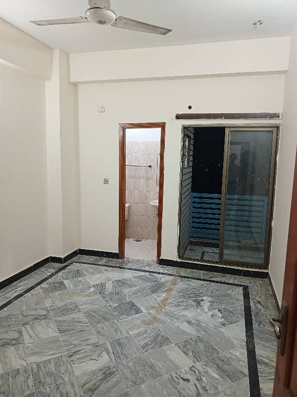 2 bedroom beautiful flat for rent at reasonable price 6