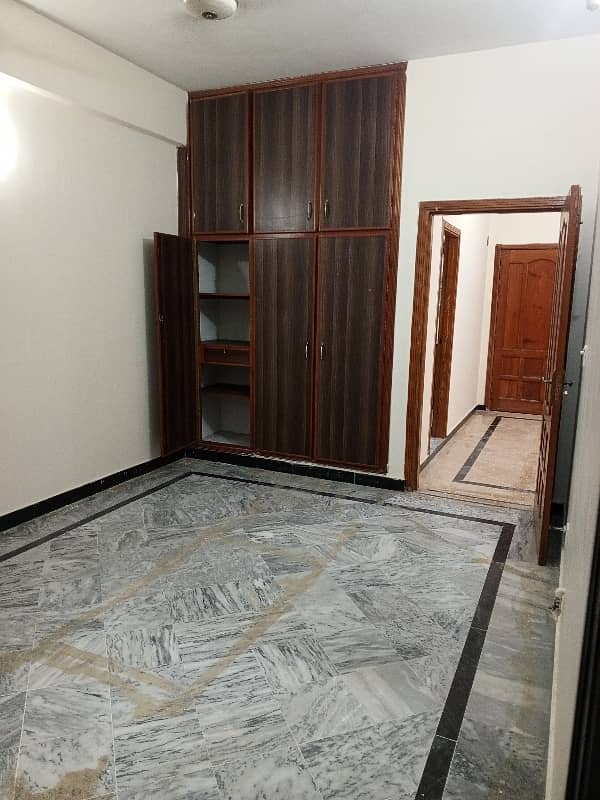 2 bedroom beautiful flat for rent at reasonable price 7