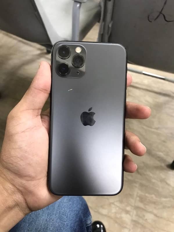 iphone 11 pro 3