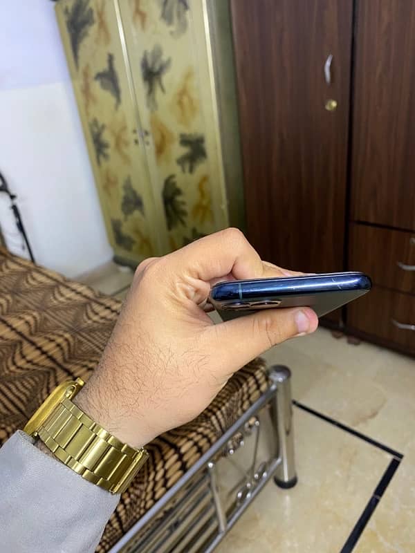 Iphone 11pro Non Pta 5