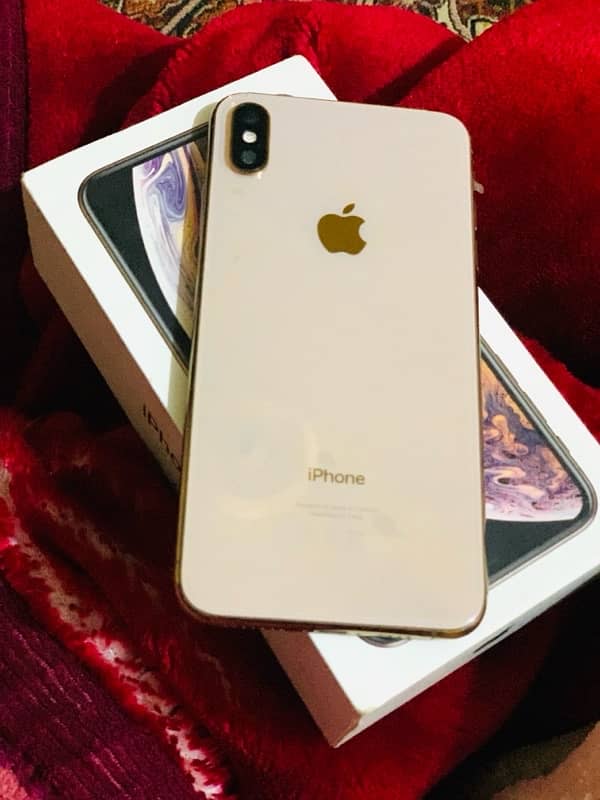 iPhone XS Max 1