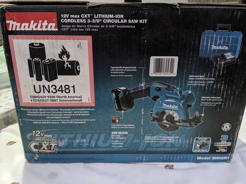 Makita 12V max CXT Lithium-Ion Cordless 3-3/8" Circular Saw Kit. 3