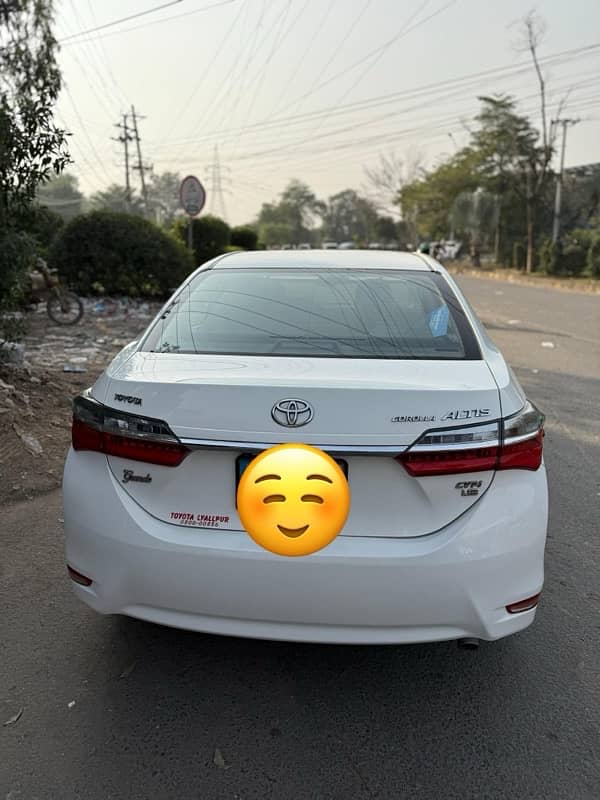 Toyota Altis Grande 2019 4