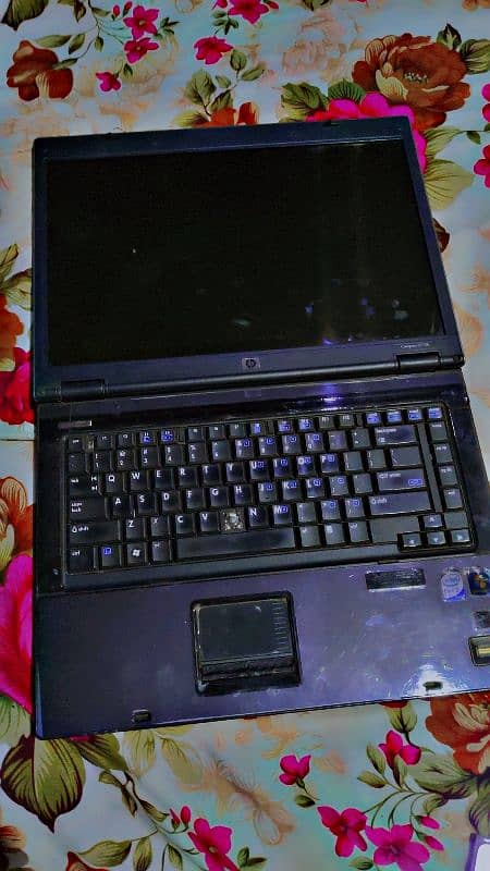 HP compaq laptop 4