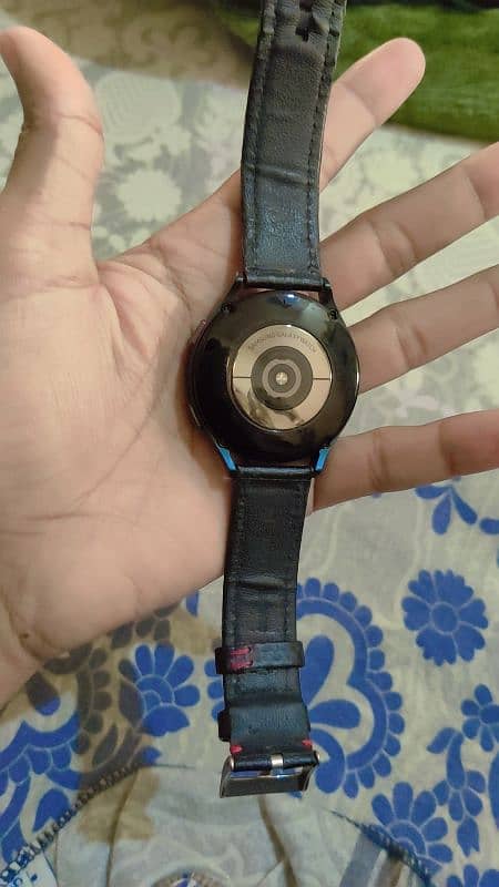 Samsung Galaxy Watch 4 1