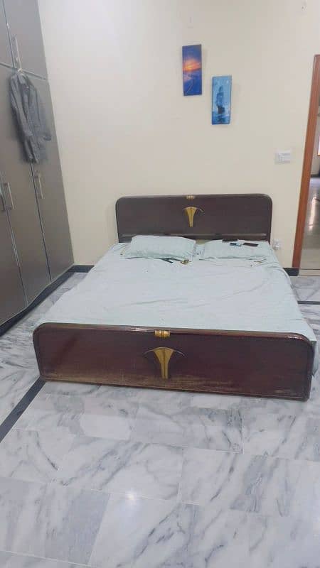 Two double bed wooden main for sale 0