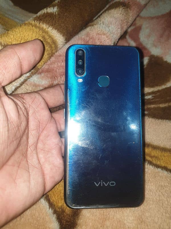 Vivo Y17 1