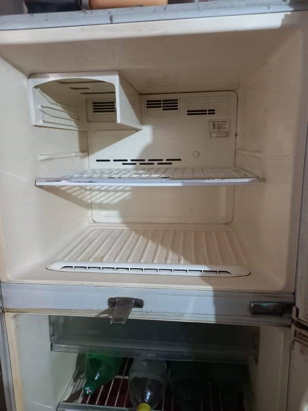 fridge For Sale Good Condition Non Frost Medium Size 0