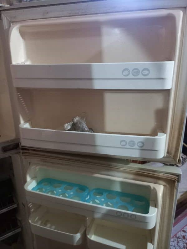 fridge For Sale Good Condition Non Frost Medium Size 3