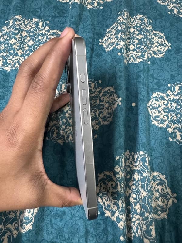 Iphone 15 Pro | 128 GB | Factory unlocked | Non PTA | 99% 1