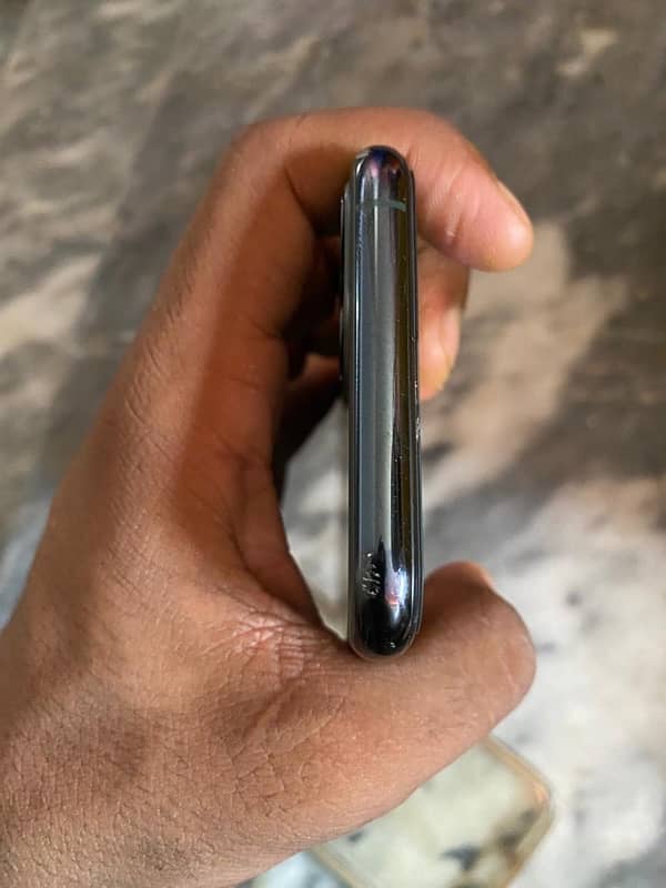 iPhone 11 pro 64  Gb non pta 10