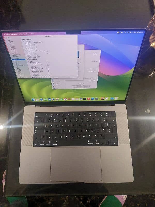 macbook pro m2 16inch 0