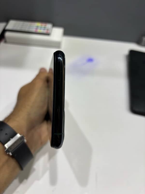 IPhone 11 Pro Max 256GB PTA Approved 3