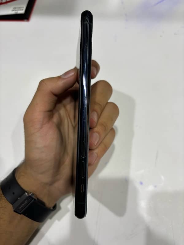 IPhone 11 Pro Max 256GB PTA Approved 5