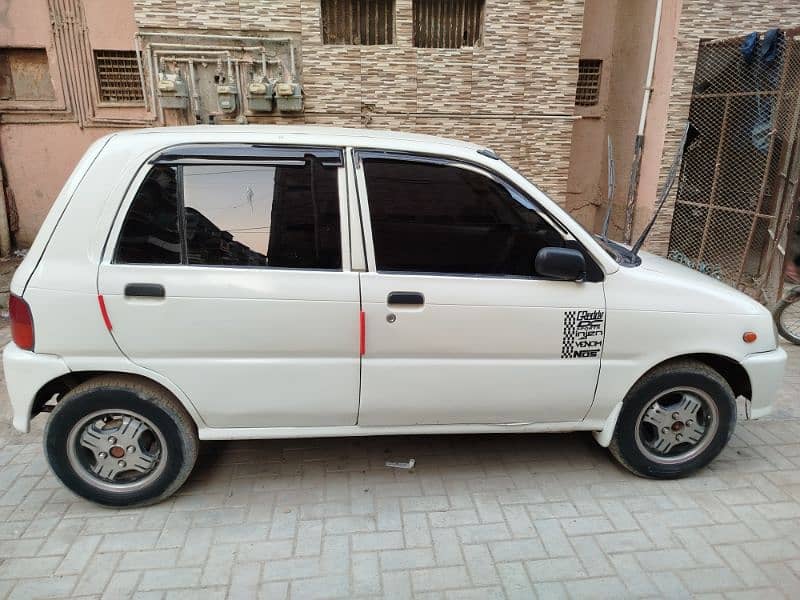 Daihatsu Cuore 2007 4