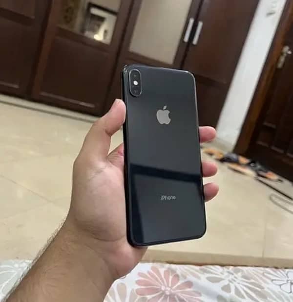 iphone xs max 1