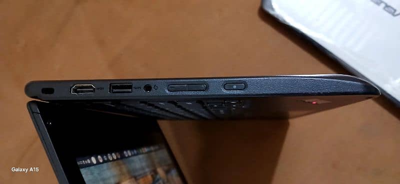 Lenovo Chromebook 4GB 16GB 360+Touch screen 10