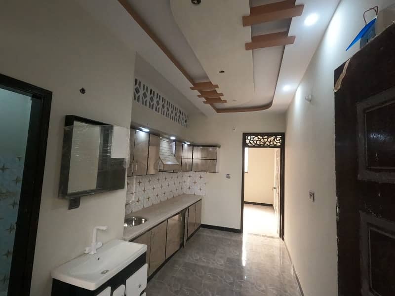 Upper Portion Available For Sale 3rd Floor With Roof Prime Location Of Allah Wala Town 31 G 12