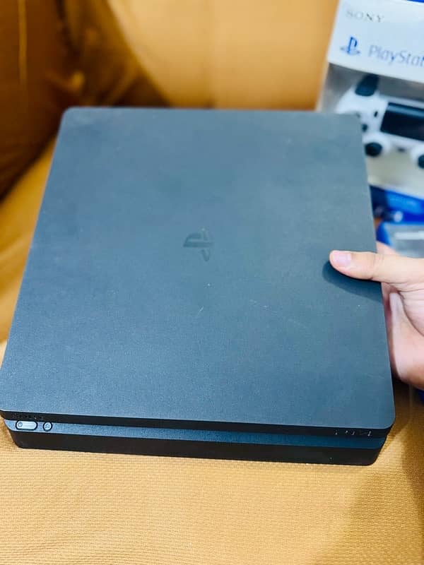 PS4 Slim 500 Gb With Box Slightly Use Just Like New Cond 10/10 3